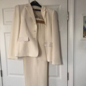 Tahari Cream Pantsuit
